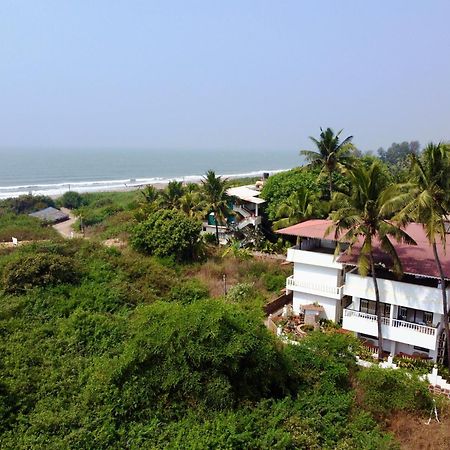 Shanu'S Seaside Inn - A Guesthouse, 100 Metres To Candolim Beach Eksteriør bilde