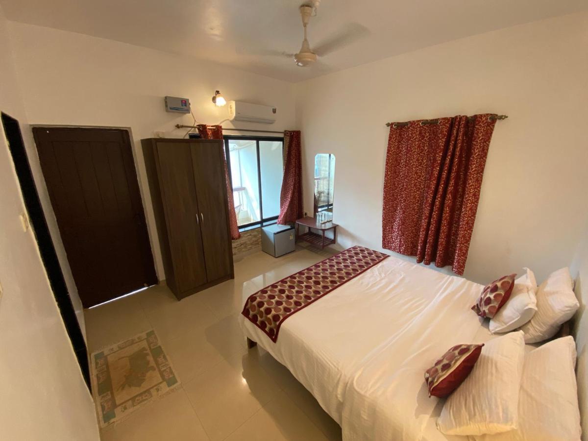 Shanu'S Seaside Inn - A Guesthouse, 100 Metres To Candolim Beach Eksteriør bilde